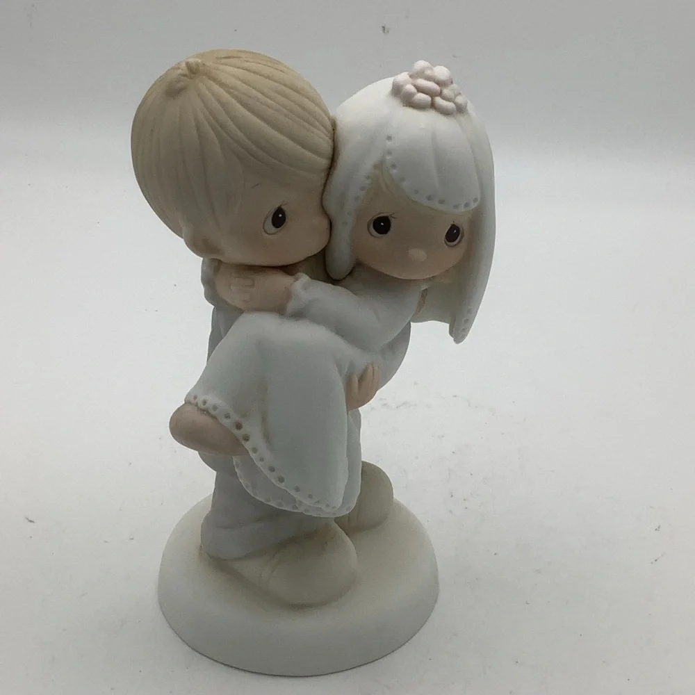 Charming 1982 Jonathan & David Bride and Groom Figurine